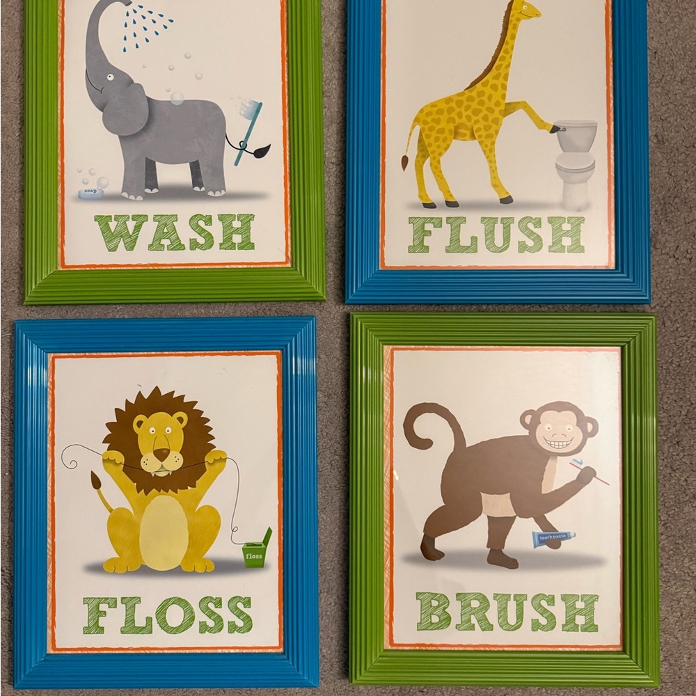 Colorful Animal Bathroom Art Set